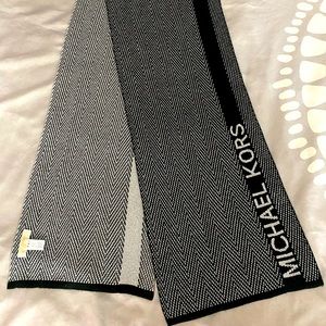 Michael Kors scarf